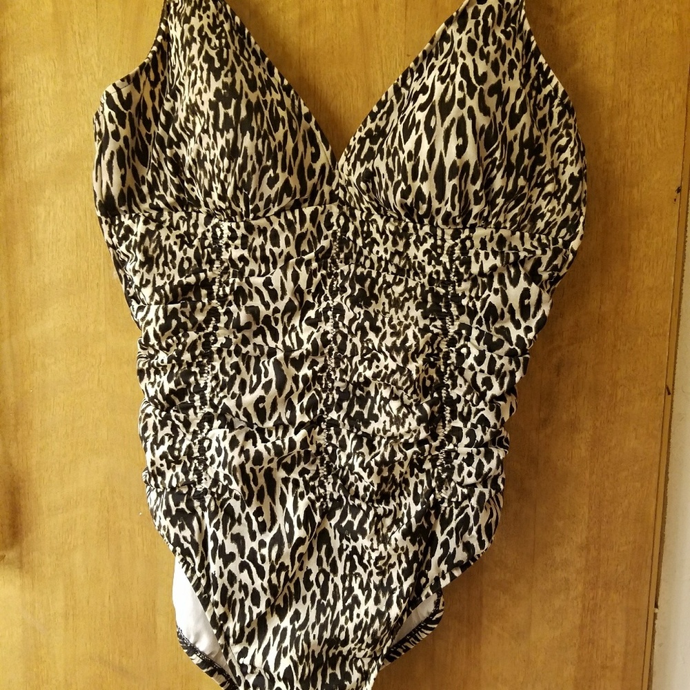 Size 16 one piece swimsuit